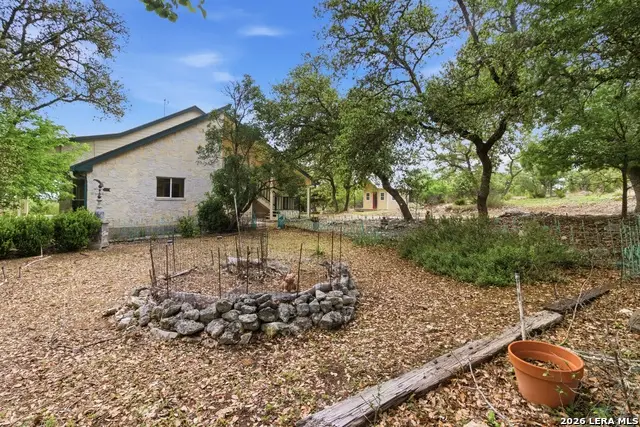 292 Phillip Dr, Pipe Creek, TX 78063 - #2