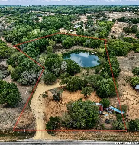 418 Fm 2984, Luling, TX 78648