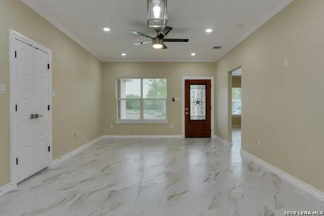 5511 Pageland Dr, Kirby, TX 78219 - #2