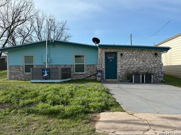 216 Post Oak, Tow, TX 78672