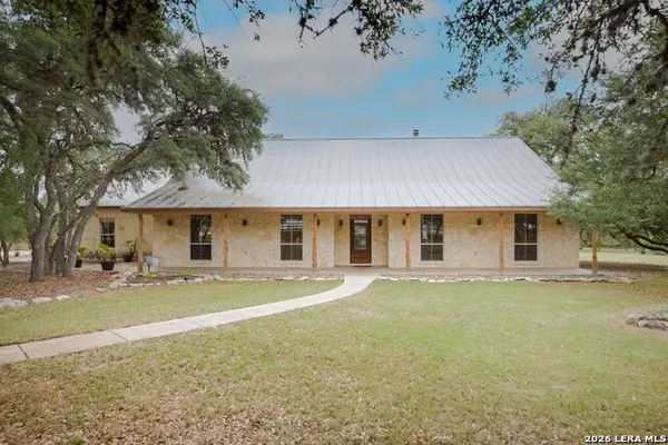 309 Lost Oaks Dr, Boerne, TX 78006
