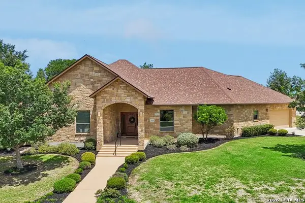 1139 Creekside Pond Rd, Seguin, TX 78155