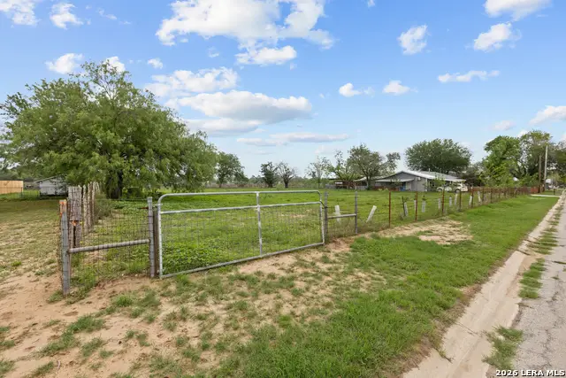 00 N Windy Knoll, Devine, TX 78016 - #2