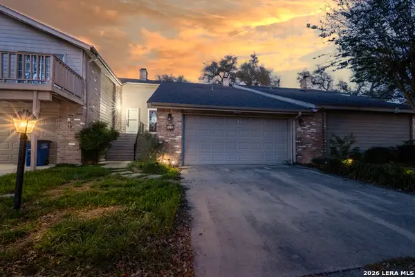 14 Oak Villa Rd # G-5, Canyon Lake, TX 78133