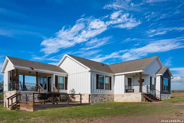 208 Well Pad Rd, George West, TX 78022 - #1