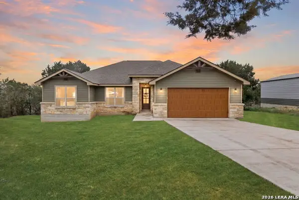 4040 Summit Dr, New Braunfels, TX 78132
