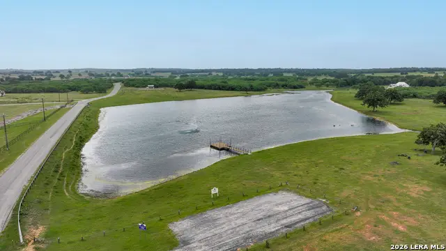 10 Patriot Circle, Luling, TX 78648 - #3