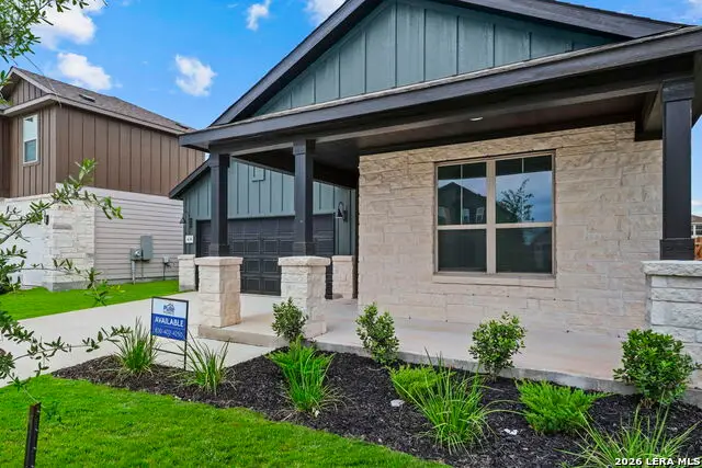 438 Nightingale Ave, Marion, TX 78124 - #2