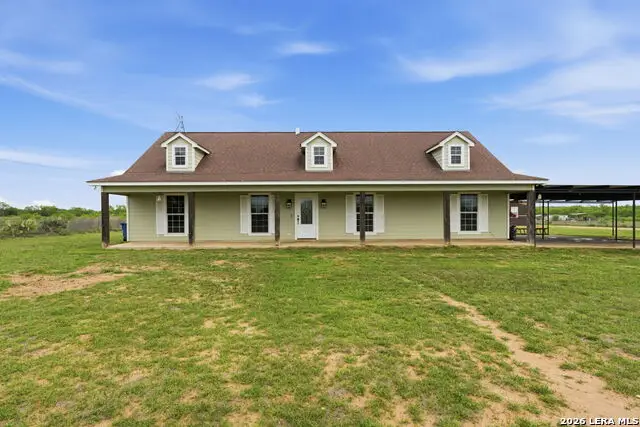 1021 Wells, Pearsall, TX 78061 - #2