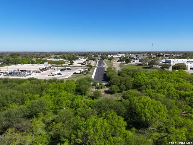287 N 22nd, Hondo, TX 78861 - #2