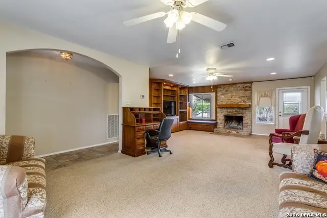 212 Kendall Oaks Dr, Boerne, TX 78006 - #2