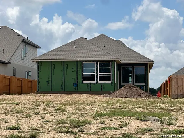 2126 Shepards St, Seguin, TX 78155 - #2