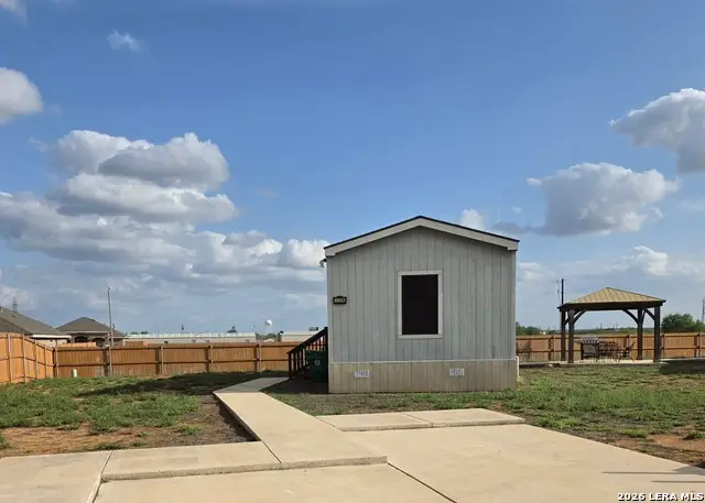 112  17B Energy Drive, Cotulla, TX 78014 - #1
