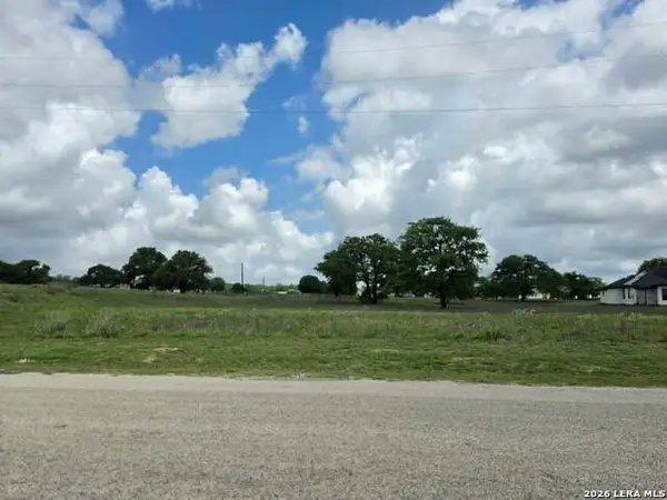 1866 County Road 319, La Vernia, TX 78121