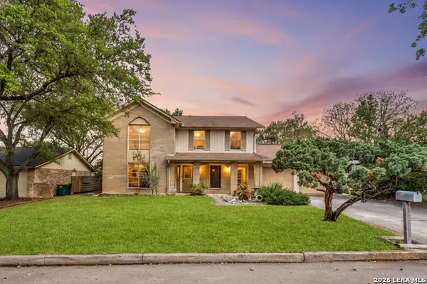 8326 Delphian Dr, Universal City, TX 78148