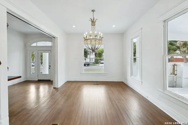 321 E Dewey Pl, San Antonio, TX 78212 - #3