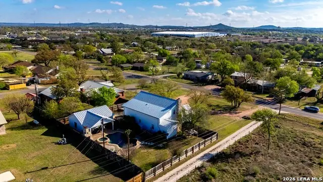 704 N Creek Rd, Comfort, TX 78013 - #3
