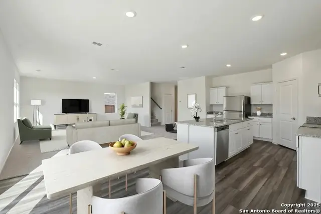 7251 King Bend, San Antonio, TX 78252 - #3