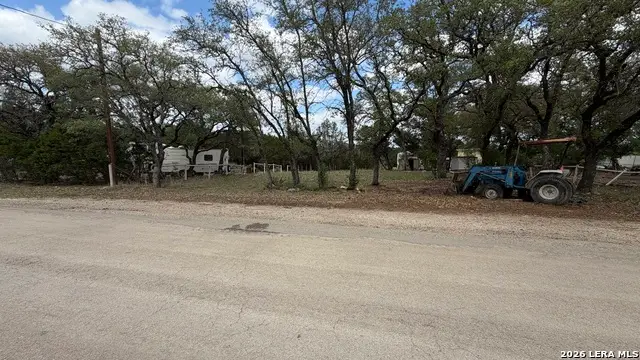 7513 Whartons Dock Rd, Bandera, TX 78003 - #2