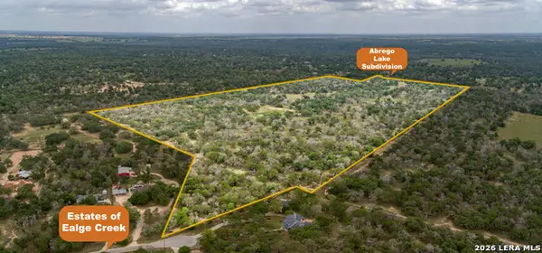 132 Roemer Ln W, Floresville, TX 78114