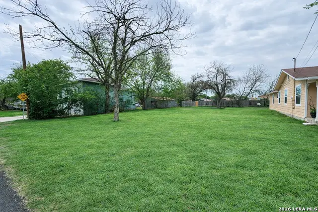 107 South St, Converse, TX 78109 - #3