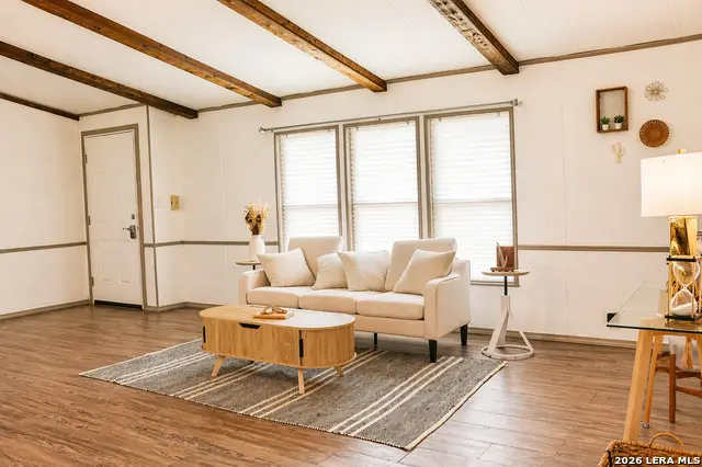 18066 La Gloria Rd, Elmendorf, TX 78112 - #3