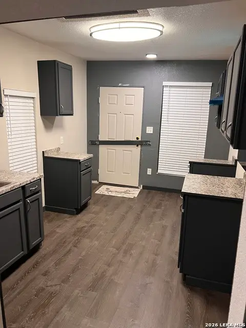 1011 Center St, San Antonio, TX 78202 - #2