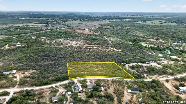 123 Country View Ln, Floresville, TX 78114 - #1