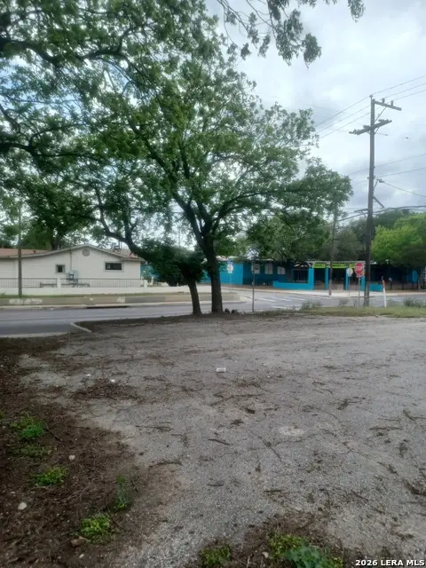 1537 Saltillo, San Antonio, TX 78207 - #3