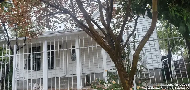 622 W Baylor, San Antonio, TX 78204 - #2
