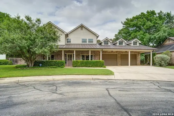 14 Granburg Cir, San Antonio, TX 78218