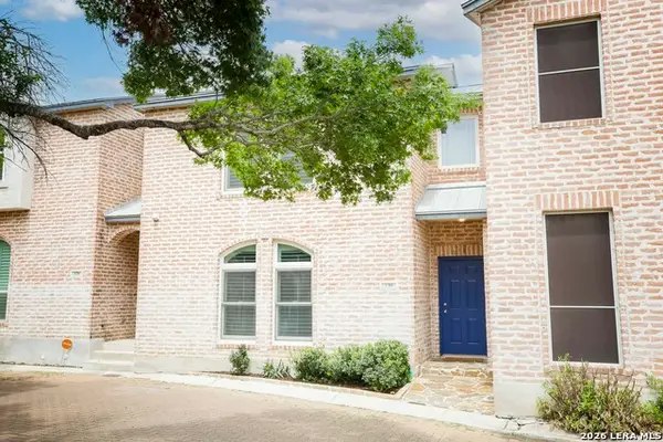 130 Oakwell Farms Parkway, San Antonio, TX 78218