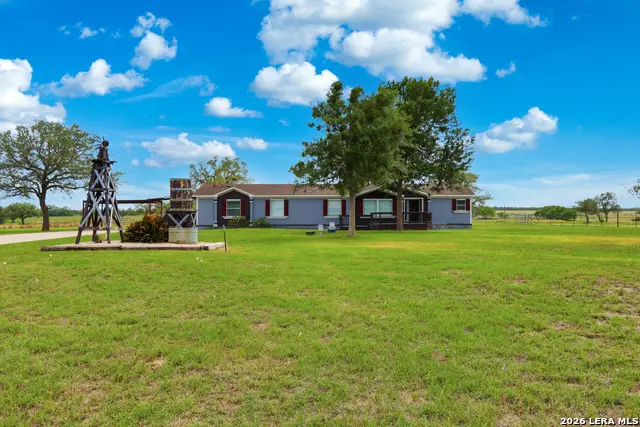 5975 County Road 277, Gillett, TX 78116 - #1
