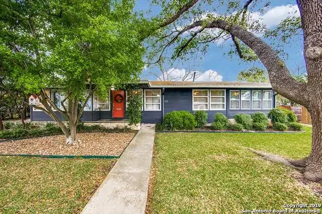 211 Robinhood Pl, San Antonio, TX 78209 - #2