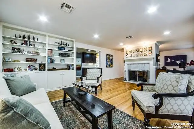 211 Robinhood Pl, San Antonio, TX 78209 - #3