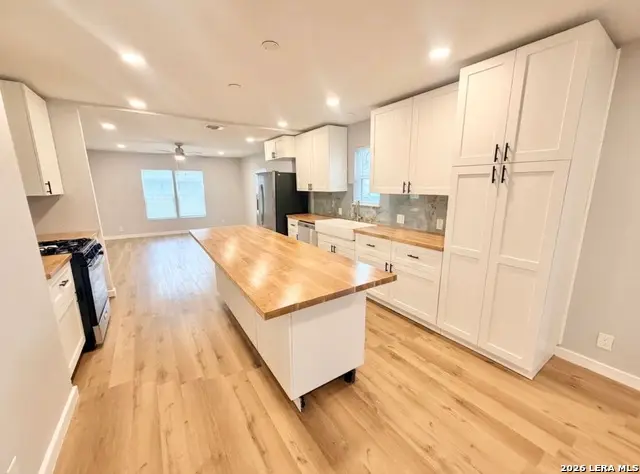 1126 W Lullwood, San Antonio, TX 78201 - #3