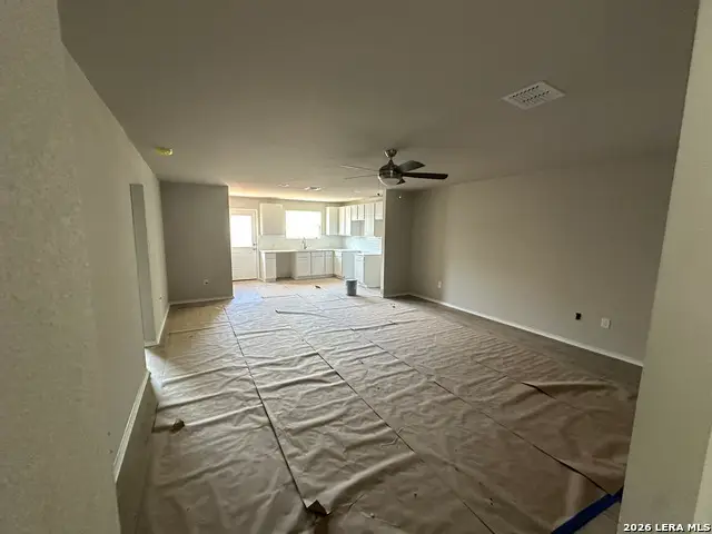 240 W Martindale St, Seguin, TX 78155 - #2