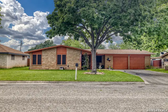 741 N Skylane Dr, Uvalde, TX 78801 - #3
