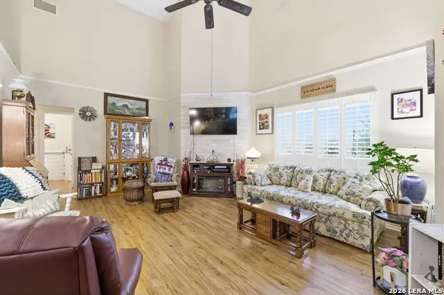 3817 Hunters Gln, Schertz, TX 78108 - #3