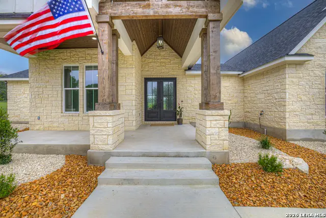 110 Lake Village Rd, Seguin, TX 78155 - #2
