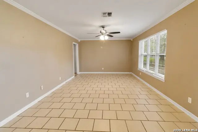 1410 Oriole Ln, Beeville, TX 78102 - #3