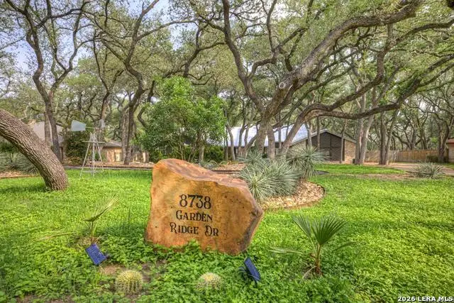 8738 Garden Ridge Dr, San Antonio, TX 78266 - #2