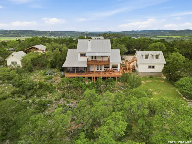 2522 Summit Dr, New Braunfels, TX 78132 - #1