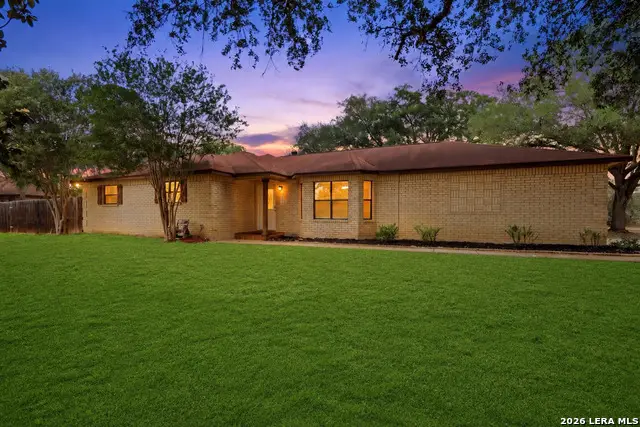 106 Oak Ridge Dr., La Vernia, TX 78121 - #1