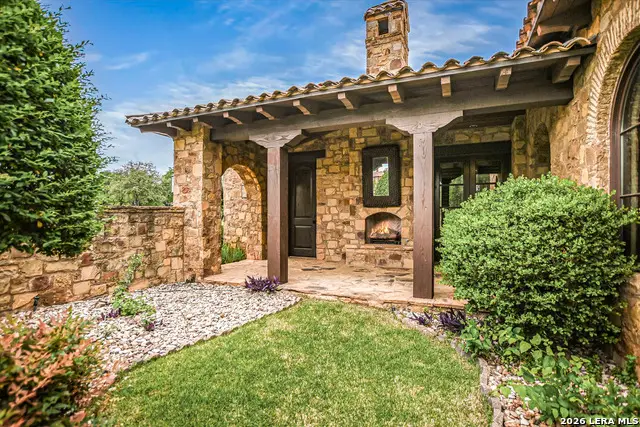 100 Milagro, Horseshoe Bay, TX 78657 - #2