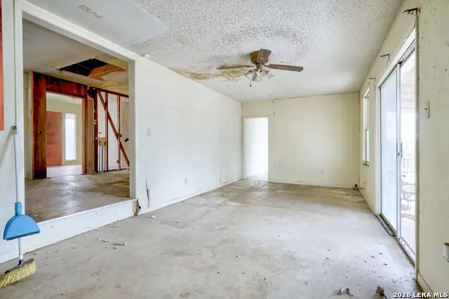 318 Vickers Ave, San Antonio, TX 78211 - #3