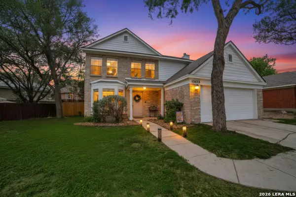 10638 Sandy Trail Dr, San Antonio, TX 78240