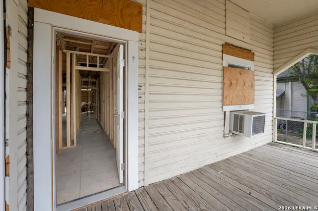 207 Cornell Ave, San Antonio, TX 78201 - #2