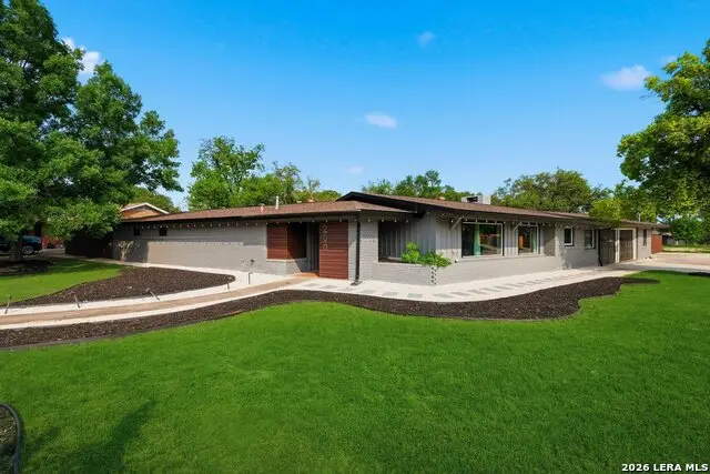 200 Carolwood Dr, Castle Hills, TX 78213 - #1