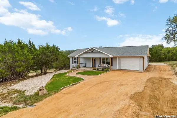 1060 Poplar Ct, Fischer, TX 78623